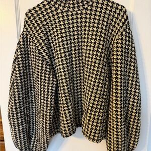 Zara Black and Cream Houndstooth Knit